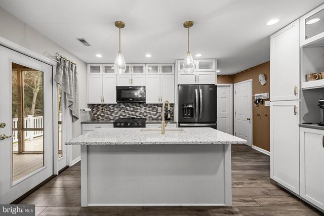 4 MILL RUN CT, Medford, NJ 08055