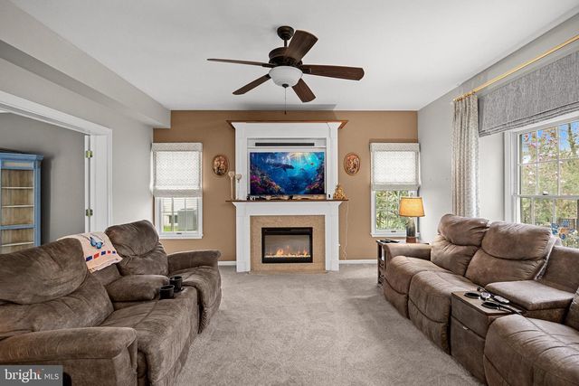 4 MILL RUN CT, Medford, NJ 08055