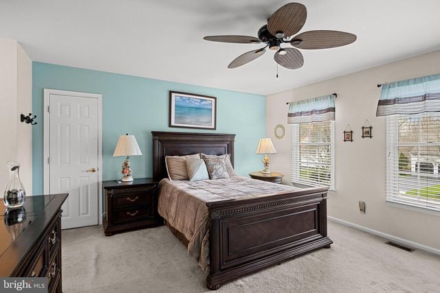 4 MILL RUN CT, Medford, NJ 08055