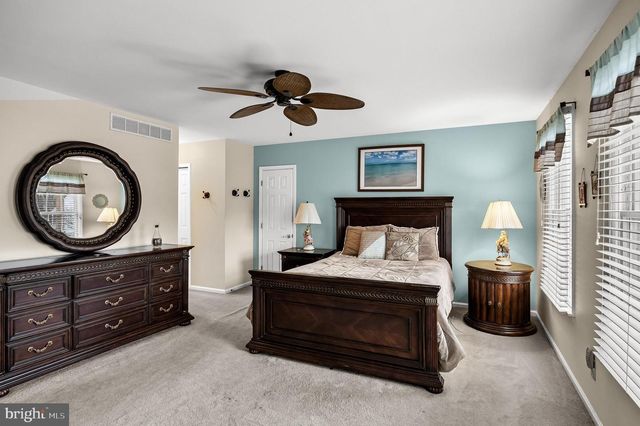 4 MILL RUN CT, Medford, NJ 08055