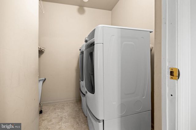 4 MILL RUN CT, Medford, NJ 08055