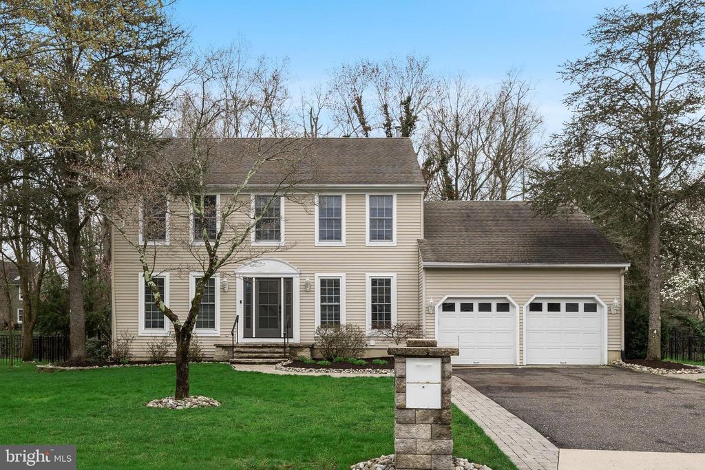 4 MILL RUN CT, Medford, NJ 08055