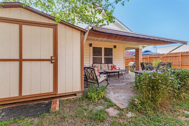 6509 Regina Drive, Fort Worth, TX 76131