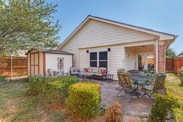 6509 Regina Drive, Fort Worth, TX 76131