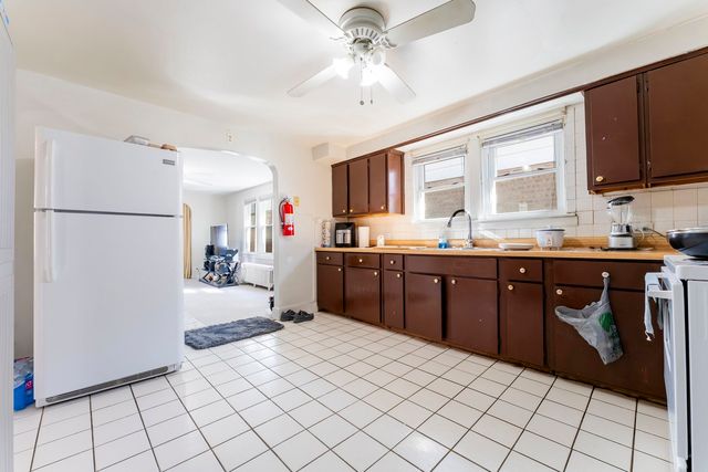 2618 N 73rd Avenue, Elmwood Park, IL 60707