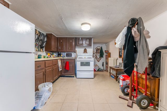 2618 N 73rd Avenue, Elmwood Park, IL 60707