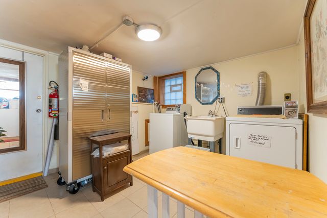 2618 N 73rd Avenue, Elmwood Park, IL 60707