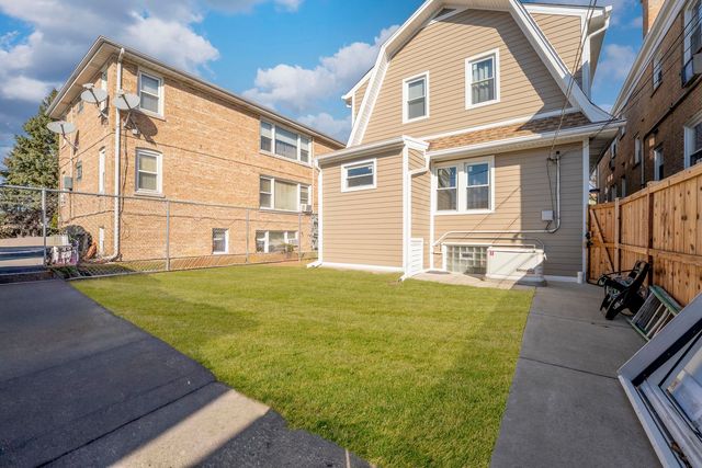 2618 N 73rd Avenue, Elmwood Park, IL 60707