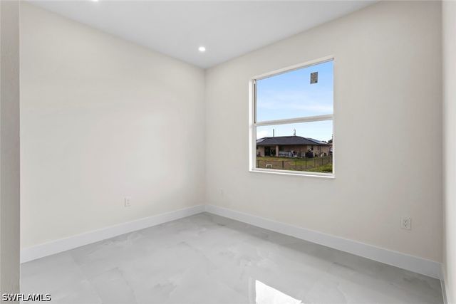 4221 18th ST SW, Lehigh Acres, FL 33976