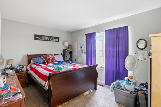 2219 Rolling Oak Drive, Indianapolis, IN 46214