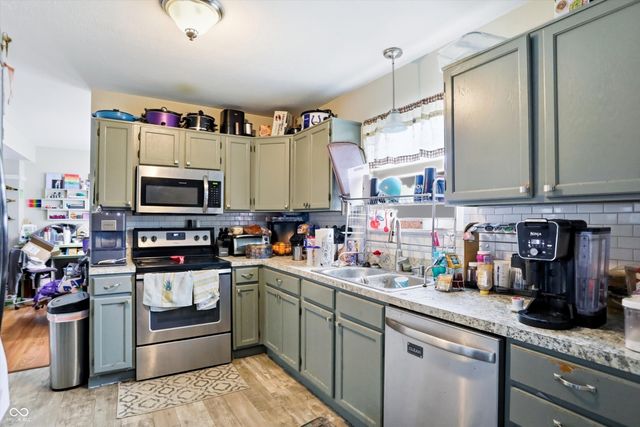 2219 Rolling Oak Drive, Indianapolis, IN 46214