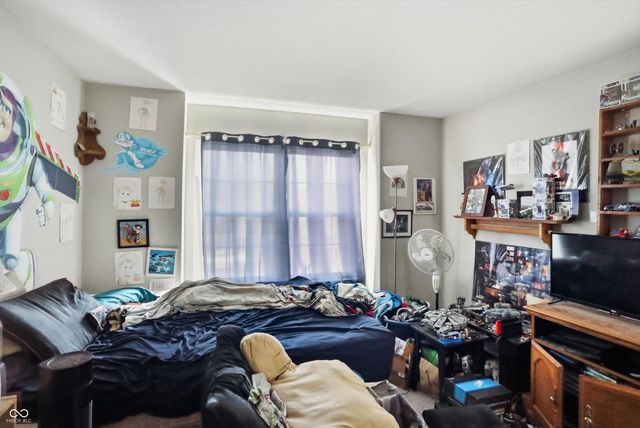 2219 Rolling Oak Drive, Indianapolis, IN 46214