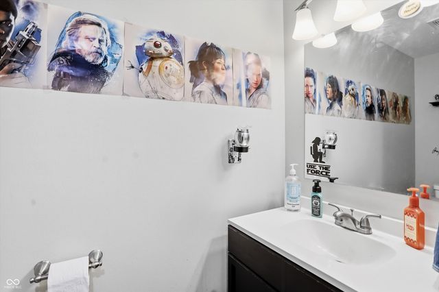 2219 Rolling Oak Drive, Indianapolis, IN 46214