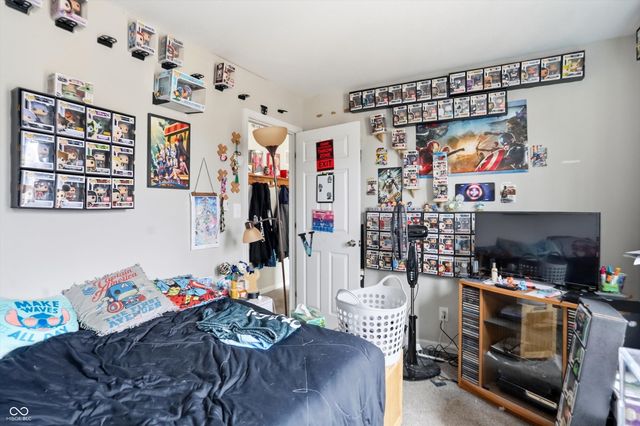 2219 Rolling Oak Drive, Indianapolis, IN 46214