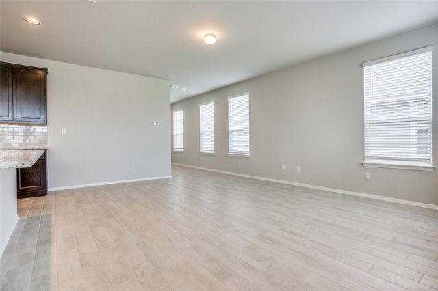 146 White Dunes DR, Maxwell, TX 78656