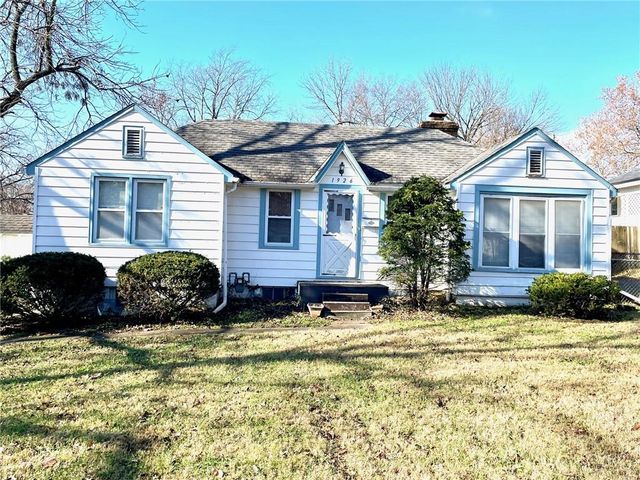 1926 S Hardy Avenue, Independence, MO 64052