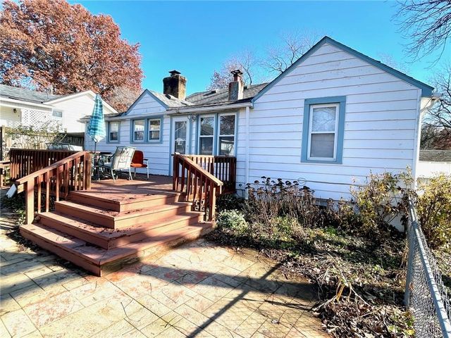 1926 S Hardy Avenue, Independence, MO 64052