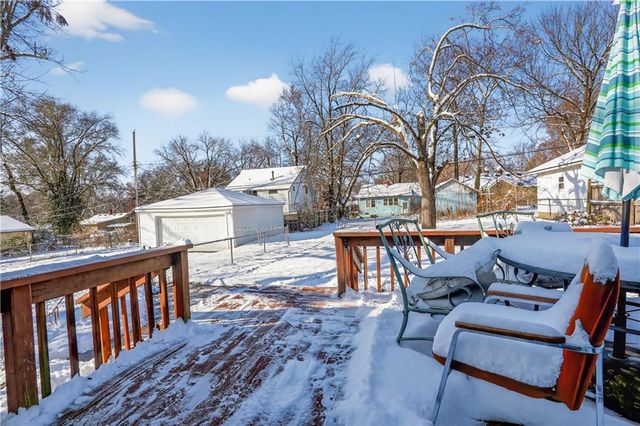 1926 S Hardy Avenue, Independence, MO 64052