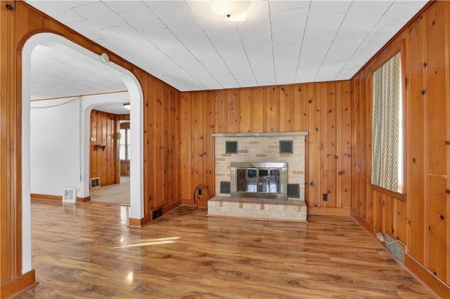 1926 S Hardy Avenue, Independence, MO 64052