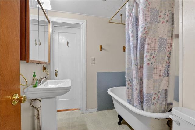 1926 S Hardy Avenue, Independence, MO 64052