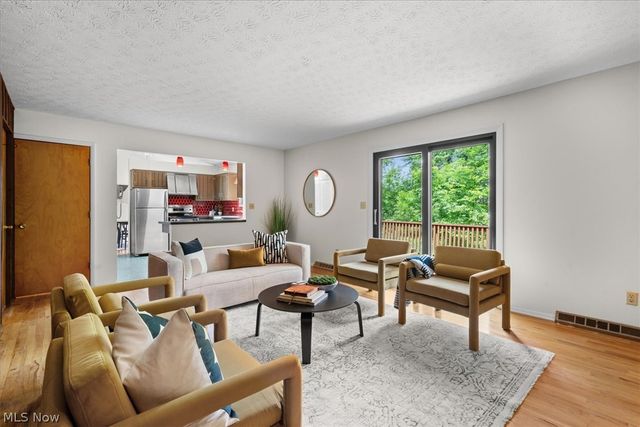 409 Whittlesey Drive, Tallmadge, OH 44278