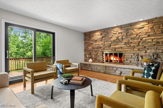 409 Whittlesey Drive, Tallmadge, OH 44278