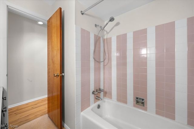 409 Whittlesey Drive, Tallmadge, OH 44278