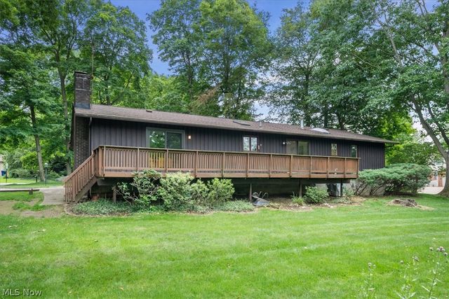 409 Whittlesey Drive, Tallmadge, OH 44278