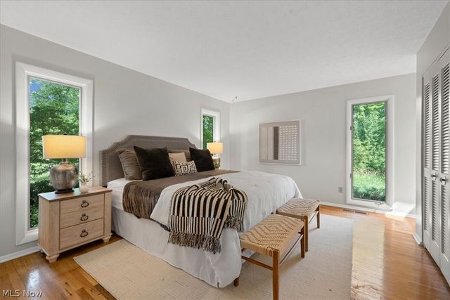 409 Whittlesey Drive, Tallmadge, OH 44278