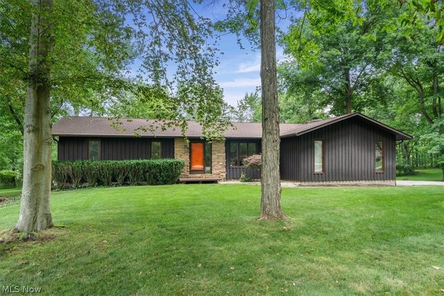 409 Whittlesey Drive, Tallmadge, OH 44278