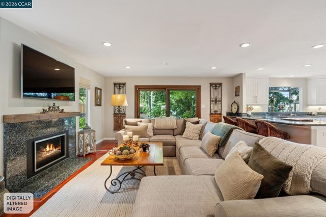 136 Hillcroft Way, Walnut Creek, CA 94597