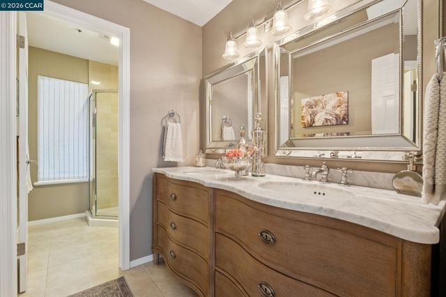 136 Hillcroft Way, Walnut Creek, CA 94597
