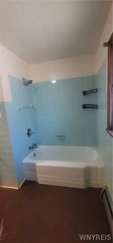 2494 Forest Avenue, Niagara Falls, NY 14301
