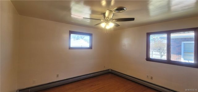 2494 Forest Avenue, Niagara Falls, NY 14301