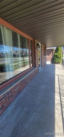 2494 Forest Avenue, Niagara Falls, NY 14301