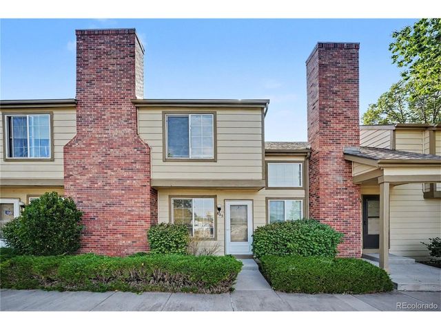 805 Summer Dr, Highlands Ranch, CO 80126