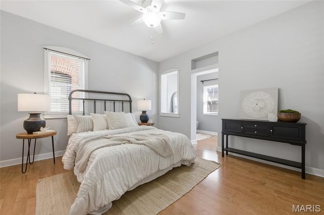 2320 Louisiana Avenue, St Louis, MO 63104