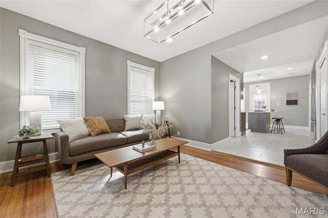 2320 Louisiana Avenue, St Louis, MO 63104