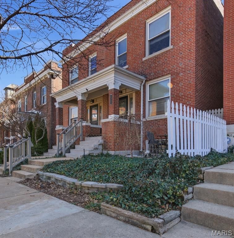 2320 Louisiana Avenue, St Louis, MO 63104