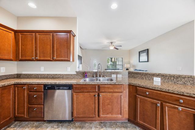 104 Fincham Dr., Little River, SC 29566