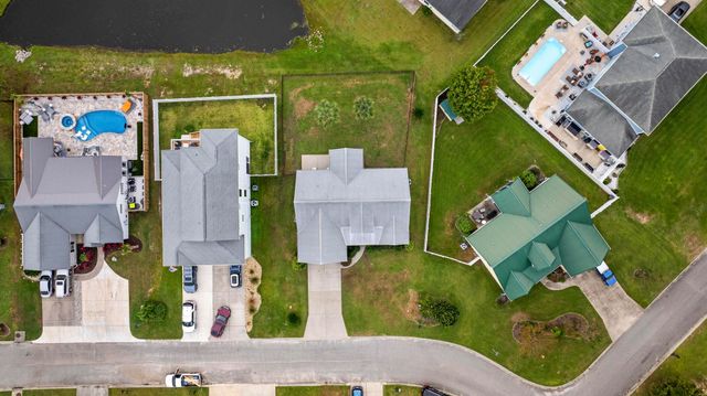 104 Fincham Dr., Little River, SC 29566