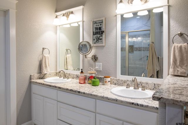 600 Corrigan Trails, Lindale, TX 75771