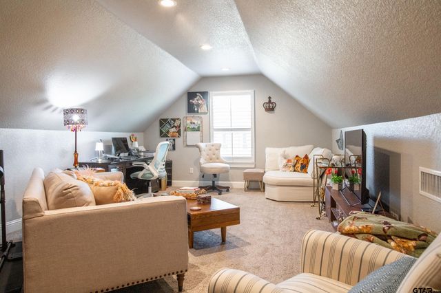 600 Corrigan Trails, Lindale, TX 75771
