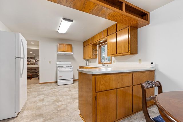 223 W Rotherwood Street, Ivanhoe, MN 56142