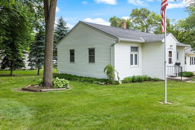 223 W Rotherwood Street, Ivanhoe, MN 56142