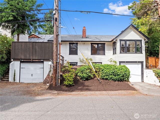 9701 Roosevelt Way NE, Seattle, WA 98115