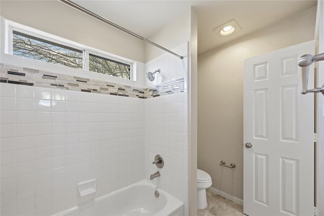 303 Chestnut Cove Circle, Southlake, TX 76092