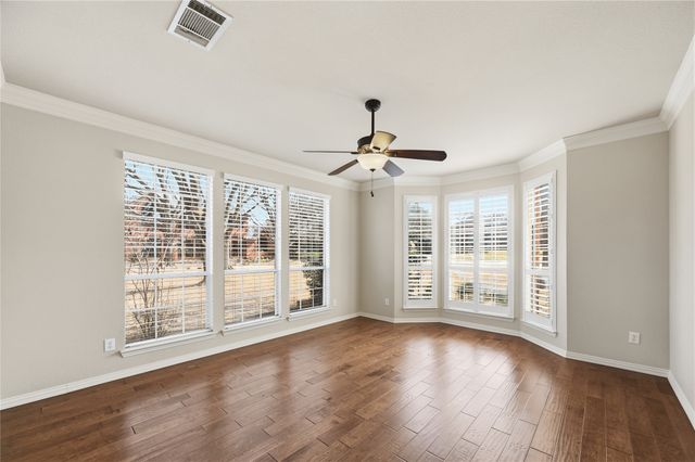 303 Chestnut Cove Circle, Southlake, TX 76092