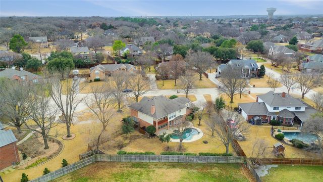 303 Chestnut Cove Circle, Southlake, TX 76092