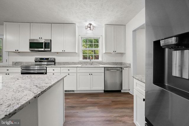 857 TALL PINES DR, Mineral, VA 23117